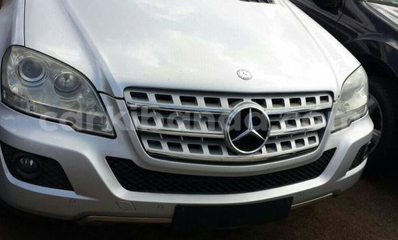 Buy Used Mercedes‒Benz ML–Class Silver Car in Kampala in Uganda Buy Used Mercedes‒Benz ML–Class Silver Car in Kampala in Uganda