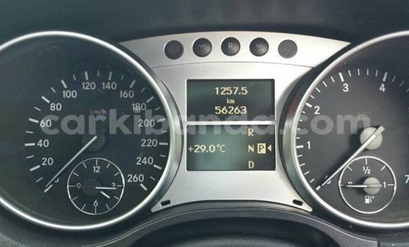 Buy Used Mercedes‒Benz ML–Class Silver Car in Kampala in Uganda Buy Used Mercedes‒Benz ML–Class Silver Car in Kampala in Uganda