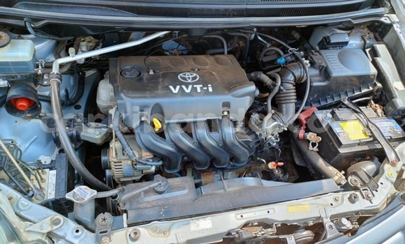 Gura Yakoze Toyota Spacio Silver Imodoka i Kampala mu Uganda Gura Yakoze Toyota Spacio Silver Imodoka i Kampala mu Uganda