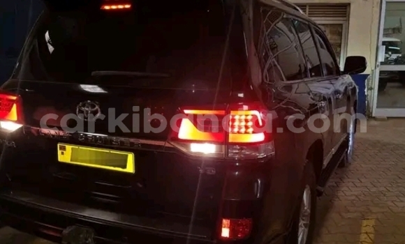 Buy Used Toyota Land Cruiser Black Car in Kampala in Uganda Buy Used Toyota Land Cruiser Black Car in Kampala in Uganda