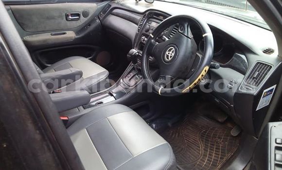 Buy Used Isuzu Bighorn Silver Car in Kampala in Uganda Buy Used Isuzu Bighorn Silver Car in Kampala in Uganda