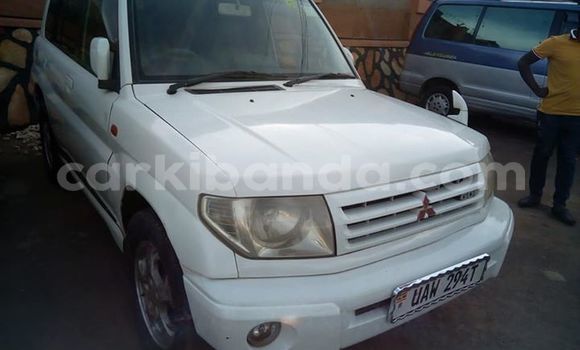 Buy Used Mitsubishi Pajero White Car in Kampala in Uganda Buy Used Mitsubishi Pajero White Car in Kampala in Uganda