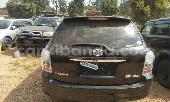 Acheter Occasion Voiture Toyota Fielder Autre à Kampala, Ouganda Acheter Occasion Voiture Toyota Fielder Autre à Kampala, Ouganda