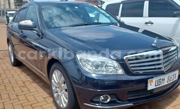 Gura Yakoze Mercedes-Benz C-Classe Black Imodoka i Kampala mu Uganda