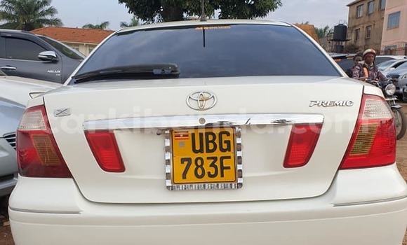 Acheter Occasion Voiture Toyota Premio Blanc à Kampala, Ouganda Acheter Occasion Voiture Toyota Premio Blanc à Kampala, Ouganda