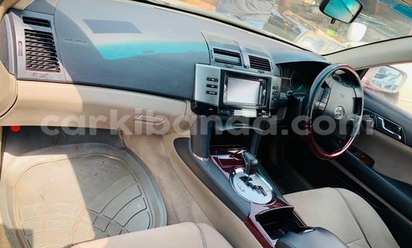 Acheter Occasion Voiture Toyota Mark X Blanc à Kampala, Ouganda Acheter Occasion Voiture Toyota Mark X Blanc à Kampala, Ouganda