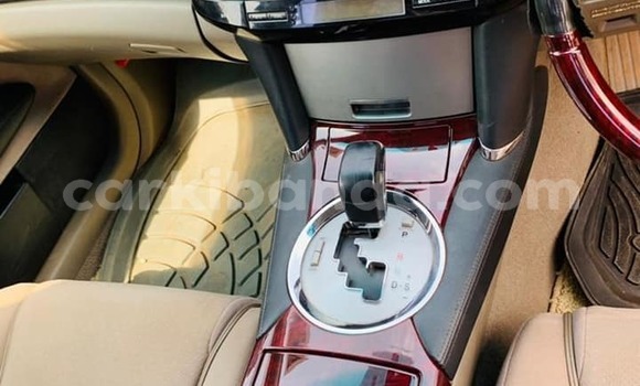 Acheter Occasion Voiture Toyota Mark X Blanc à Kampala, Ouganda Acheter Occasion Voiture Toyota Mark X Blanc à Kampala, Ouganda