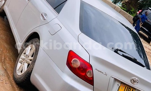 Acheter Occasion Voiture Toyota Mark X Blanc à Kampala, Ouganda Acheter Occasion Voiture Toyota Mark X Blanc à Kampala, Ouganda
