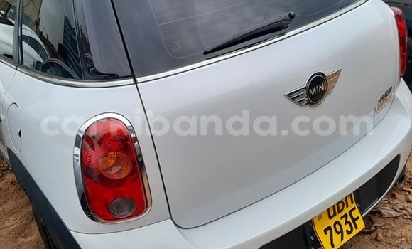 Buy Used MINI Cooper White Car in Kampala in Uganda Buy Used MINI Cooper White Car in Kampala in Uganda