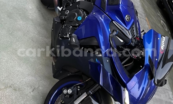Buy Used Yamaha YZF Blue Bike in Kampala in Uganda