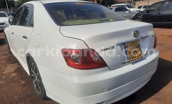 Acheter Occasion Voiture Toyota Mark X Blanc à Kampala, Ouganda Acheter Occasion Voiture Toyota Mark X Blanc à Kampala, Ouganda