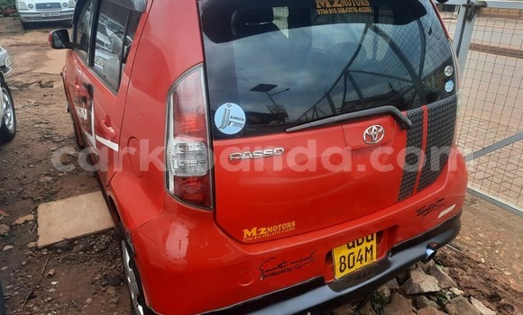 Acheter Occasion Voiture Toyota Passo Rouge à Kampala, Ouganda Acheter Occasion Voiture Toyota Passo Rouge à Kampala, Ouganda