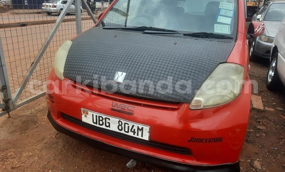 Acheter Occasion Voiture Toyota Passo Rouge à Kampala, Ouganda Acheter Occasion Voiture Toyota Passo Rouge à Kampala, Ouganda