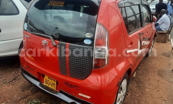 Acheter Occasion Voiture Toyota Passo Rouge à Kampala, Ouganda Acheter Occasion Voiture Toyota Passo Rouge à Kampala, Ouganda