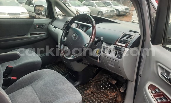 Acheter Occasion Voiture Toyota Noah Autre à Kampala, Ouganda Acheter Occasion Voiture Toyota Noah Autre à Kampala, Ouganda