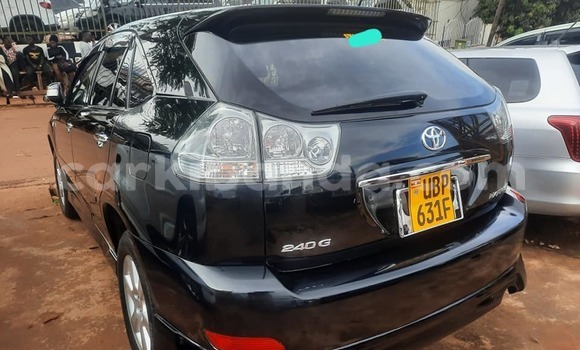 Acheter Occasion Voiture Toyota Harrier Noir à Kampala, Ouganda Acheter Occasion Voiture Toyota Harrier Noir à Kampala, Ouganda