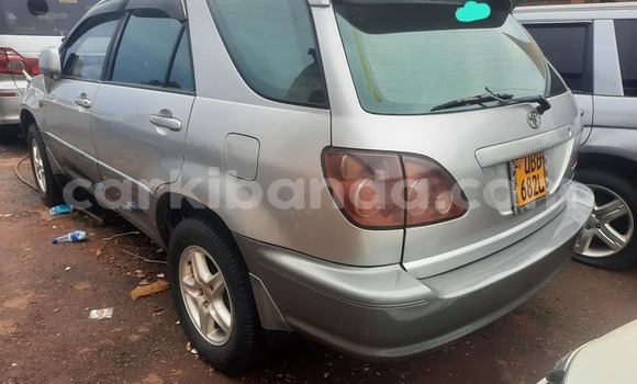 Acheter Occasion Voiture Toyota Harrier Autre à Kampala, Ouganda Acheter Occasion Voiture Toyota Harrier Autre à Kampala, Ouganda