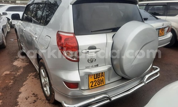 Acheter Occasion Voiture Toyota RAV4 Autre à Kampala, Ouganda Acheter Occasion Voiture Toyota RAV4 Autre à Kampala, Ouganda