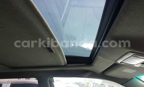 Gura Yakoze Toyota Kluger Black Imodoka i Kampala mu Uganda Gura Yakoze Toyota Kluger Black Imodoka i Kampala mu Uganda