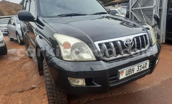 Acheter Occasion Voiture Toyota Prado Noir à Kampala, Ouganda Acheter Occasion Voiture Toyota Prado Noir à Kampala, Ouganda