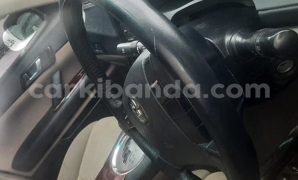 Acheter Occasion Voiture Toyota Mark X Blanc à Kampala, Ouganda Acheter Occasion Voiture Toyota Mark X Blanc à Kampala, Ouganda