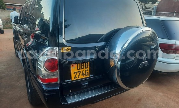 Acheter Occasion Voiture Mitsubishi Pajero Noir à Kampala, Ouganda Acheter Occasion Voiture Mitsubishi Pajero Noir à Kampala, Ouganda