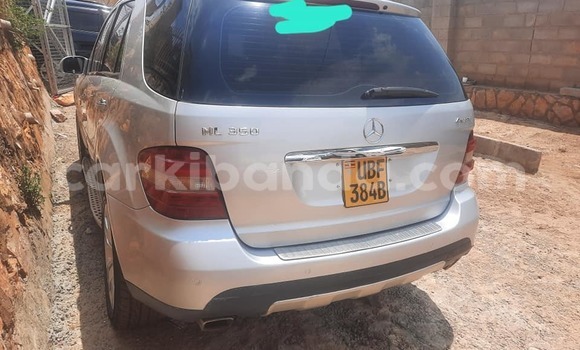 Acheter Occasion Voiture Mercedes‒Benz 230 Autre à Kampala, Ouganda Acheter Occasion Voiture Mercedes‒Benz 230 Autre à Kampala, Ouganda