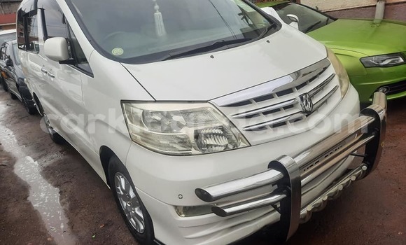 Acheter Occasion Voiture Toyota Alphard Blanc à Kampala, Ouganda Acheter Occasion Voiture Toyota Alphard Blanc à Kampala, Ouganda