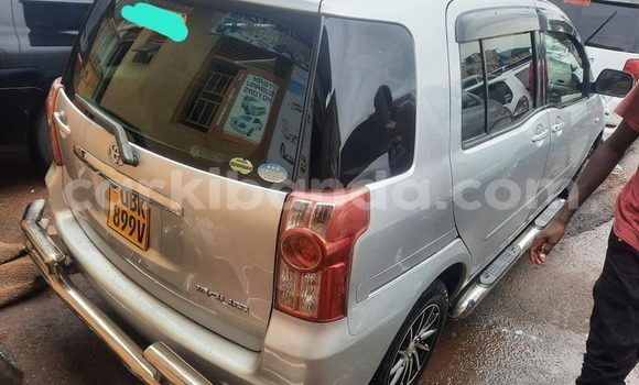 Acheter Occasion Voiture Toyota Raum Autre à Kampala, Ouganda Acheter Occasion Voiture Toyota Raum Autre à Kampala, Ouganda