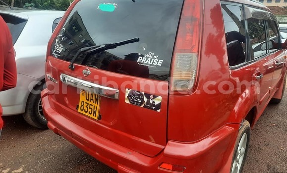 Acheter Occasion Voiture Nissan X–Trail Rouge à Kampala, Ouganda Acheter Occasion Voiture Nissan X–Trail Rouge à Kampala, Ouganda