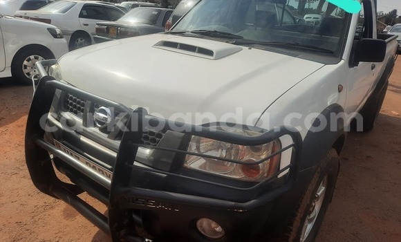 Acheter Occasion Voiture Nissan Pickup Blanc à Kampala, Ouganda Acheter Occasion Voiture Nissan Pickup Blanc à Kampala, Ouganda
