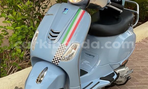 Buy Used Vespa LX Blue Bike in Kampala in Uganda Buy Used Vespa LX Blue Bike in Kampala in Uganda