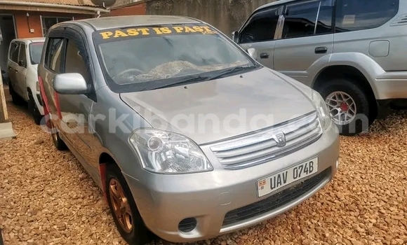 Gura Yakoze Toyota Raum Beige Imodoka i Kampala mu Uganda Gura Yakoze Toyota Raum Beige Imodoka i Kampala mu Uganda