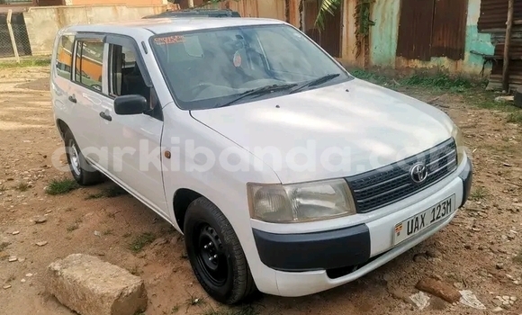 Gura Yakoze Toyota Probox White Imodoka i Masaka mu Uganda Gura Yakoze Toyota Probox White Imodoka i Masaka mu Uganda