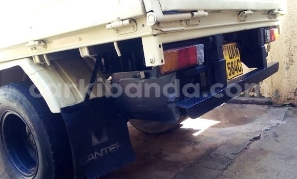 Buy Used Mitsubishi L400 Other Truck in Kampala in Uganda Buy Used Mitsubishi L400 Other Truck in Kampala in Uganda