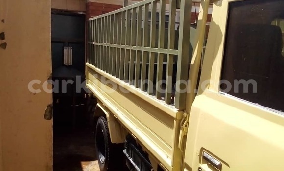 Buy Used Mitsubishi L400 Other Truck in Kampala in Uganda Buy Used Mitsubishi L400 Other Truck in Kampala in Uganda