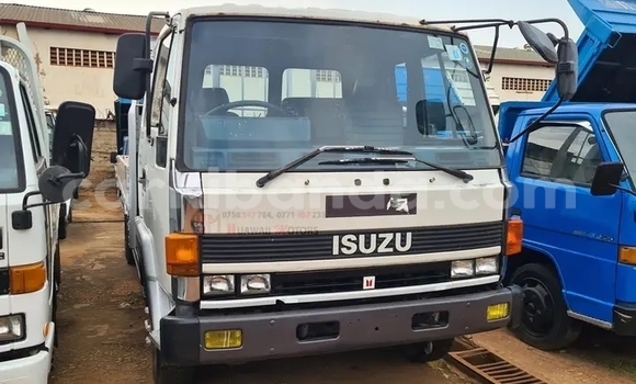Buy Used Isuzu FTR 850 White Truck in Kampala in Uganda