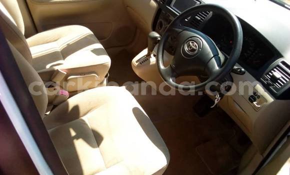 Gura Yakoze Toyota Spacio Silver Imodoka i Kampala mu Uganda Gura Yakoze Toyota Spacio Silver Imodoka i Kampala mu Uganda