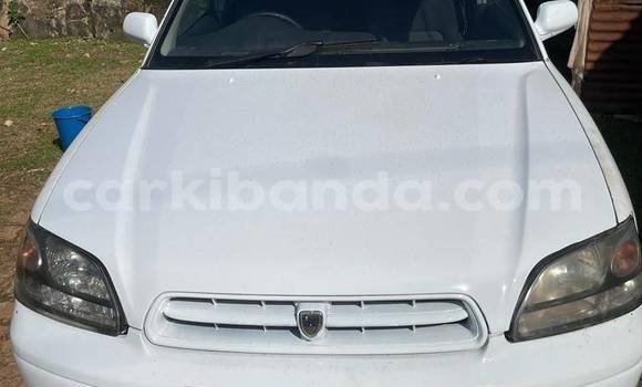 Nunua Ilio tumika Subaru Ascent Nyeupe Gari ndani ya Busembatia nchini Mashariki Nunua Ilio tumika Subaru Ascent Nyeupe Gari ndani ya Busembatia nchini Mashariki