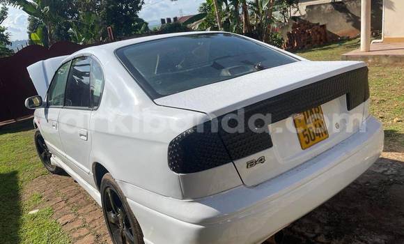 Nunua Ilio tumika Subaru Ascent Nyeupe Gari ndani ya Busembatia nchini Mashariki Nunua Ilio tumika Subaru Ascent Nyeupe Gari ndani ya Busembatia nchini Mashariki