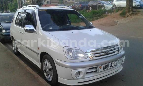 Gura Yakoze Toyota Raum White Imodoka i Kampala mu Uganda Gura Yakoze Toyota Raum White Imodoka i Kampala mu Uganda
