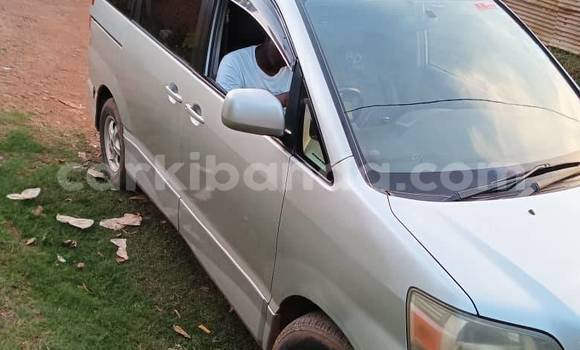 Nunua Ilio tumika Toyota Noah Nyingine Gari ndani ya Busembatia nchini Mashariki Nunua Ilio tumika Toyota Noah Nyingine Gari ndani ya Busembatia nchini Mashariki