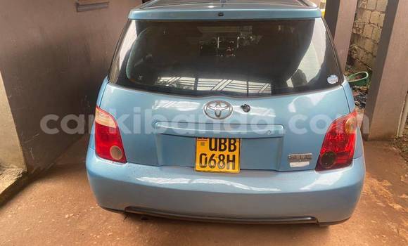 Nunua Ilio tumika Toyota Vitz Bluu Gari ndani ya Bugiri nchini Mashariki Nunua Ilio tumika Toyota Vitz Bluu Gari ndani ya Bugiri nchini Mashariki