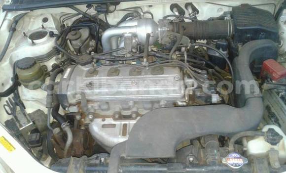 Gura Yakoze Toyota Raum White Imodoka i Kampala mu Uganda Gura Yakoze Toyota Raum White Imodoka i Kampala mu Uganda