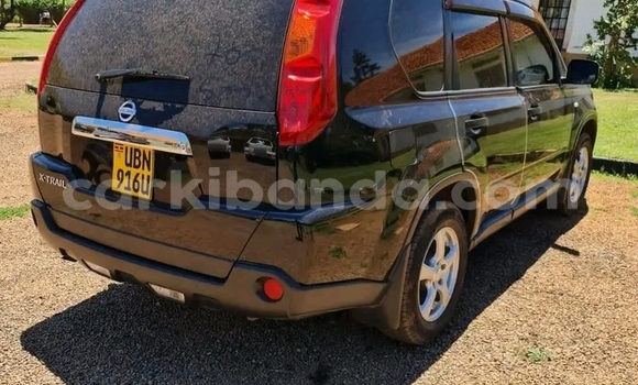 Gura Yakoze Nissan X–Trail Blue Imodoka i Kampala mu Uganda Gura Yakoze Nissan X–Trail Blue Imodoka i Kampala mu Uganda