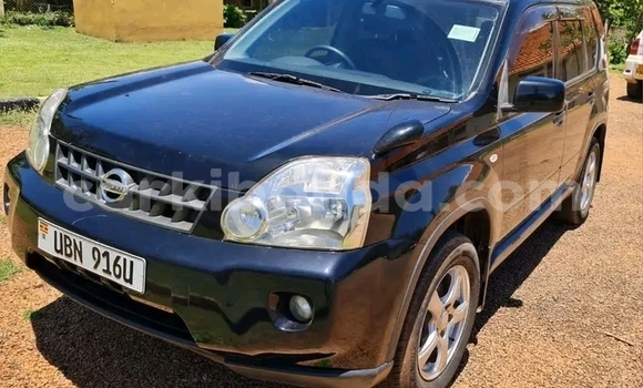 Gura Yakoze Nissan X–Trail Blue Imodoka i Kampala mu Uganda Gura Yakoze Nissan X–Trail Blue Imodoka i Kampala mu Uganda
