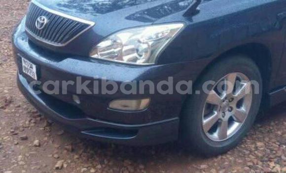 Gura Yakoze Toyota Harrier Blue Imodoka i Kampala mu Uganda Gura Yakoze Toyota Harrier Blue Imodoka i Kampala mu Uganda