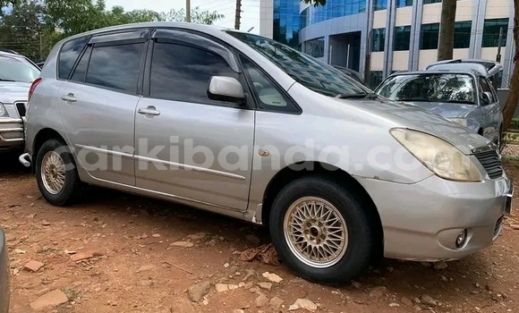 Gura Yakoze Toyota Spacio Silver Imodoka i Kampala mu Uganda Gura Yakoze Toyota Spacio Silver Imodoka i Kampala mu Uganda