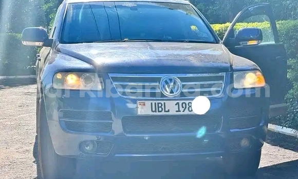 Acheter Occasion Voiture Volkswagen Touareg Bleu à Kampala, Ouganda