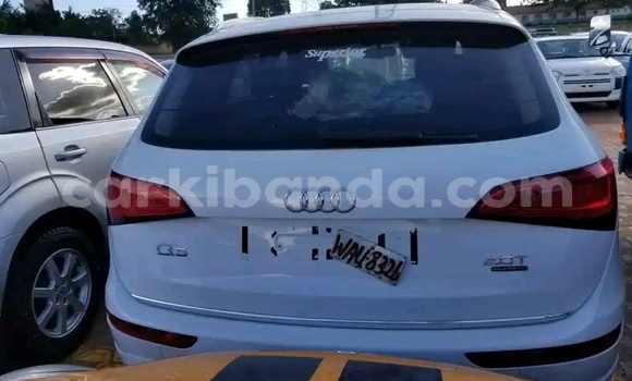 Nunua Ilio tumika Audi Q5 Nyeupe Gari ndani ya Kampala nchini Uganda Nunua Ilio tumika Audi Q5 Nyeupe Gari ndani ya Kampala nchini Uganda